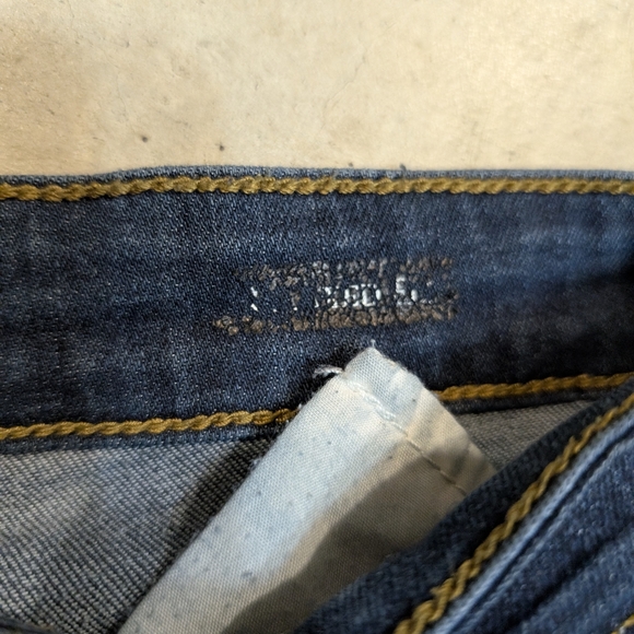 Judy Blue Women's 3/26 Relaxed Fit Jeans Denim Stretch - Picture 2 of 9